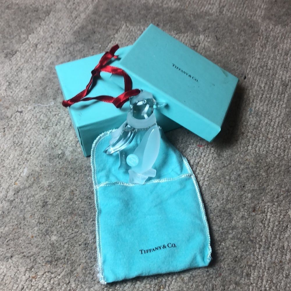 Vintage Tiffany & Co Crystal Penguin Ornament | 2002 - Picture 6 of 14